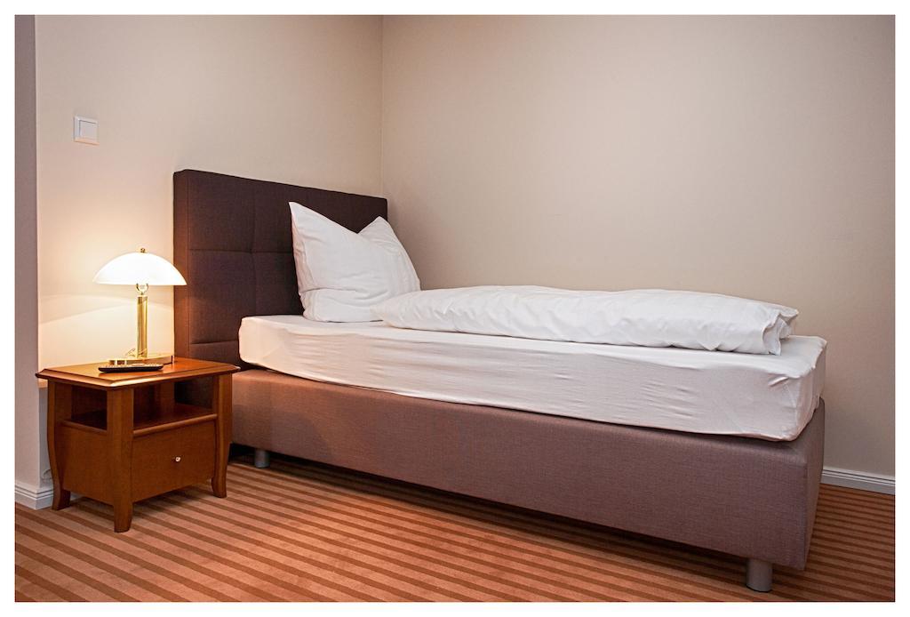 Postillion Velpke Zimmer foto